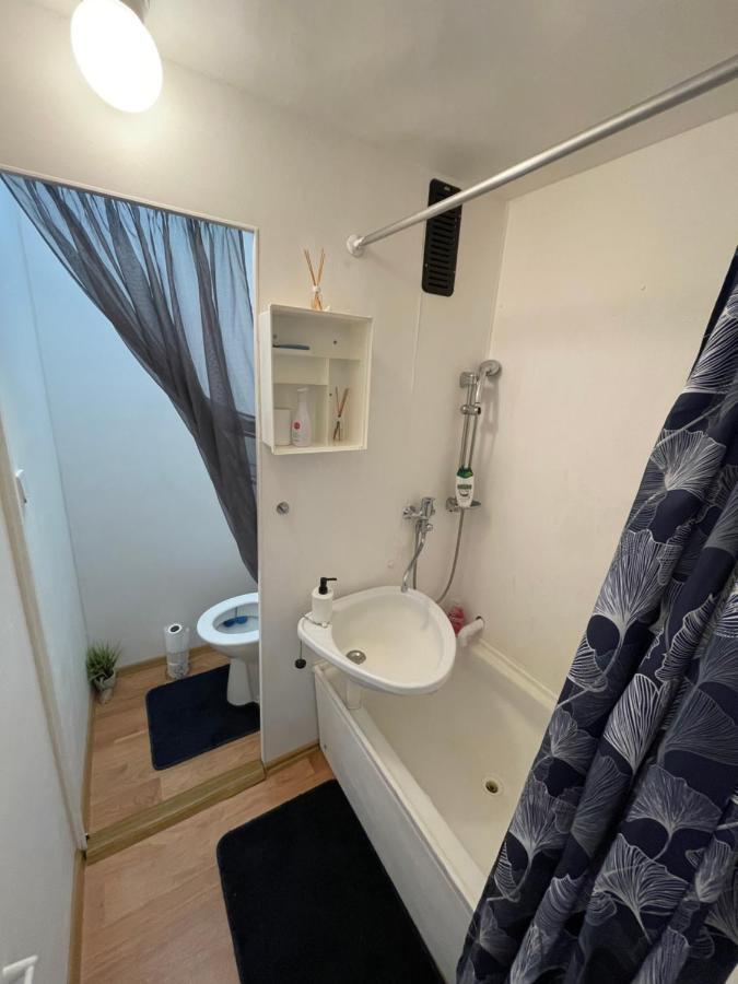 Klidny Byt Na Okraji Trutnova Apartamento Exterior foto